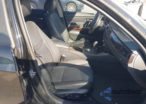 2011 BMW 328I z USA, uszkodzony, nr VIN WBAPH5G58BNM77056